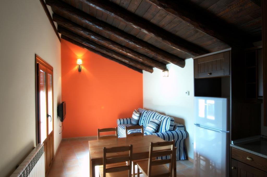 Apartamentos Cine Capicol Albarracín Pokoj fotografie