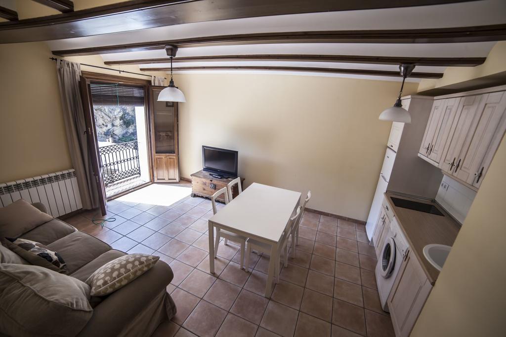 Apartamentos Cine Capicol Albarracín Exteriér fotografie